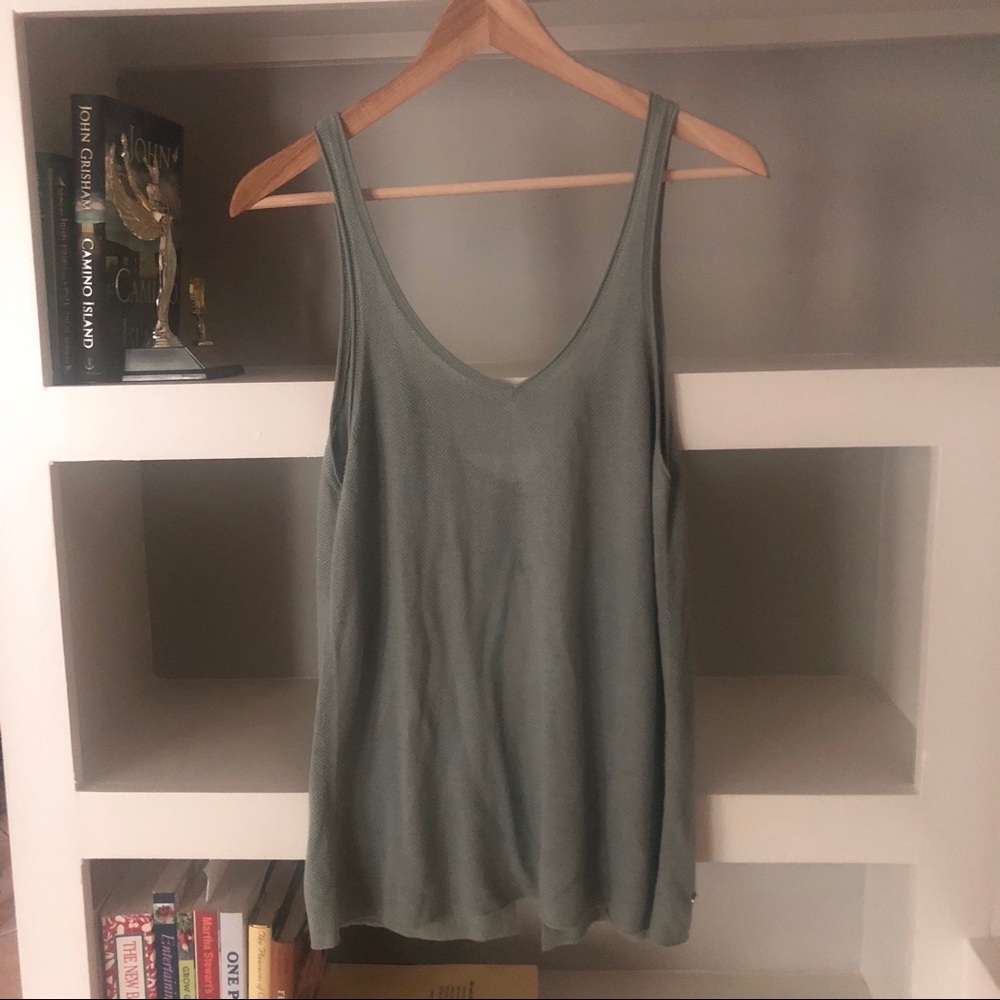 lululemon Taryn Toomey Lightweight Tie-Back Tank